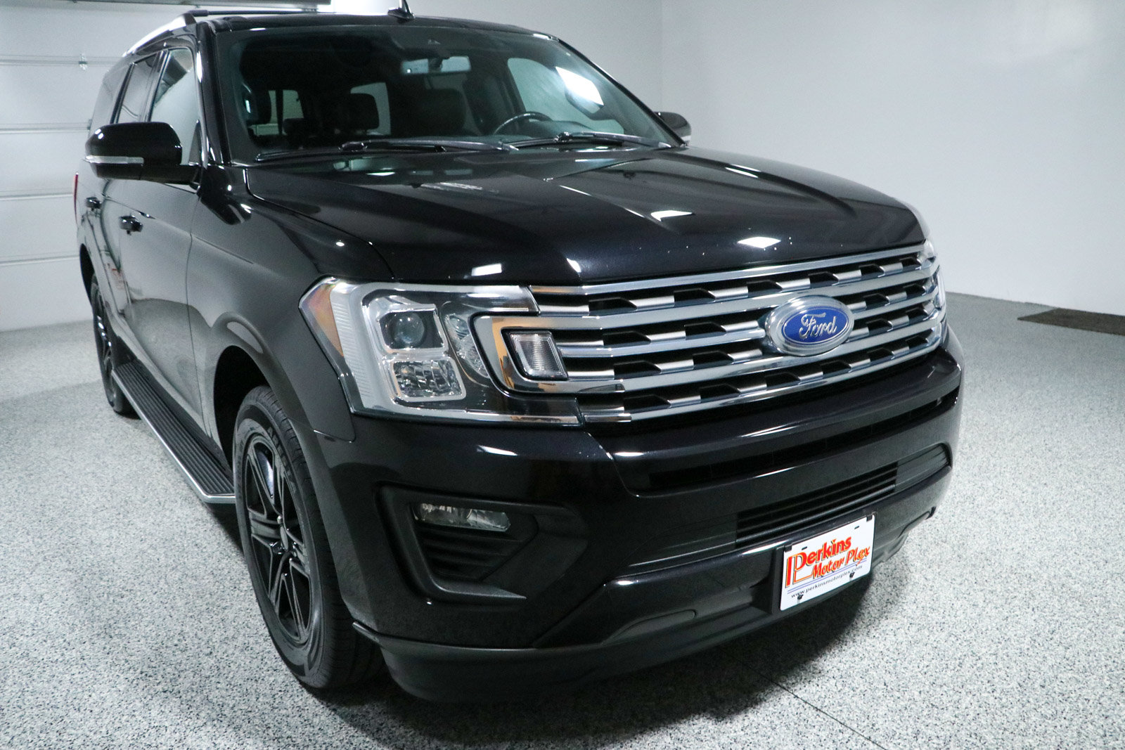 Used 2020 Ford Expedition XLT w/ Equipment Group 202A RWD image 5