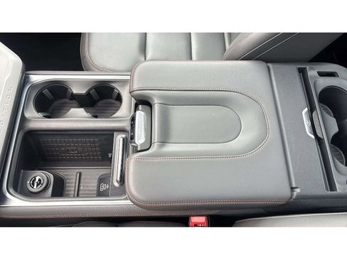 Used 2025 Ford Expedition Active AWD/4WD image 23