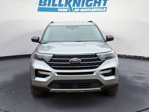 Used 2022 Ford Explorer XLT w/ Equipment Group 202A AWD/4WD image 8