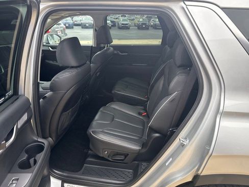 Used 2024 Hyundai Palisade Limited image 9