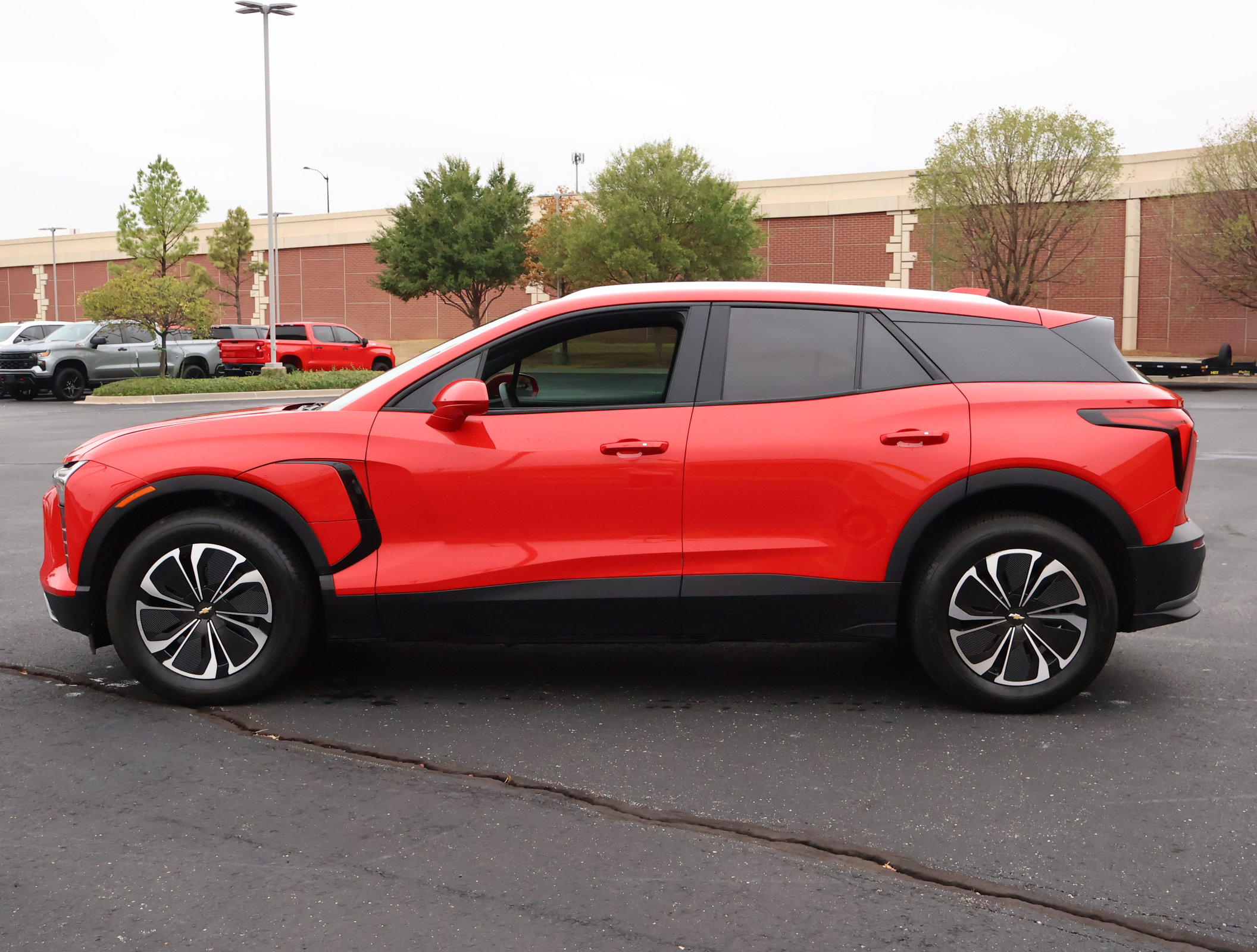 Used 2024 Chevrolet Blazer EV LT AWD/4WD image 31