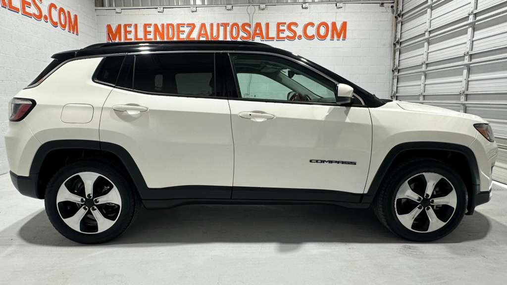 Used 2018 Jeep Compass Latitude w/ Popular Equipment Group FWD image 6