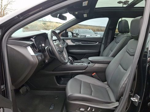 Used 2023 Cadillac XT5 Premium Luxury w/ LPO, Floor Liner Package image 13