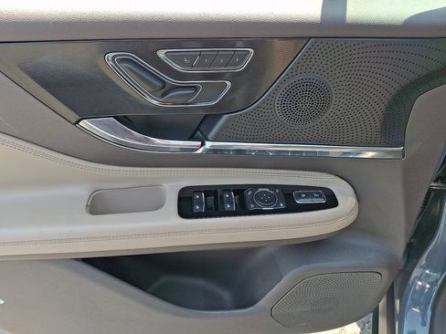 Certified 2023 Lincoln Corsair AWD w/ Equipment Group 101A image 12