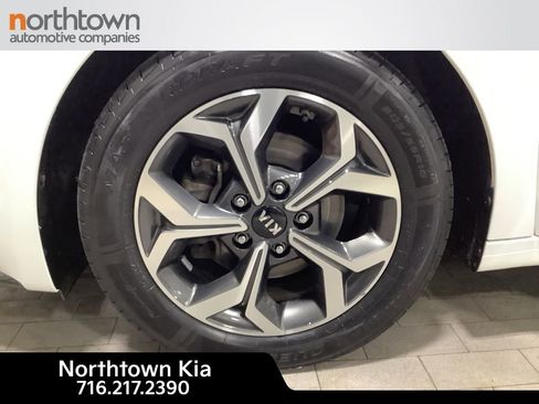 Certified 2020 Kia Forte LXS image 22