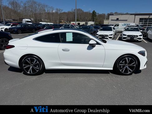 Certified 2024 Mercedes-Benz CLE 300 4MATIC Coupe image 9