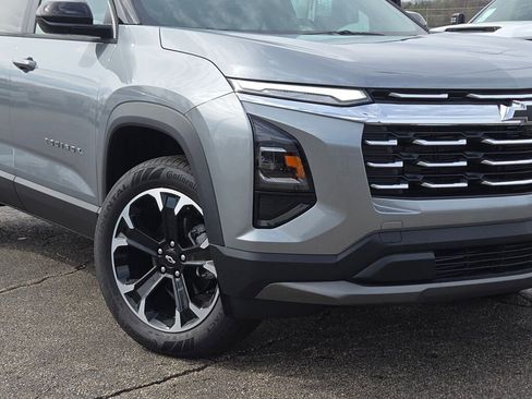 New 2026 Chevrolet Equinox LT w/ Convenience Package II FWD image 3