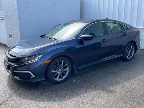 Used 2019 Honda Civic EX image 2