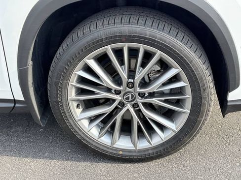Used 2025 Lexus NX 350h AWD w/ Accessory Package (2T) image 3