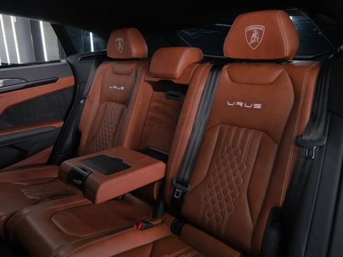 Used 2023 Lamborghini Urus S AWD/4WD image 12