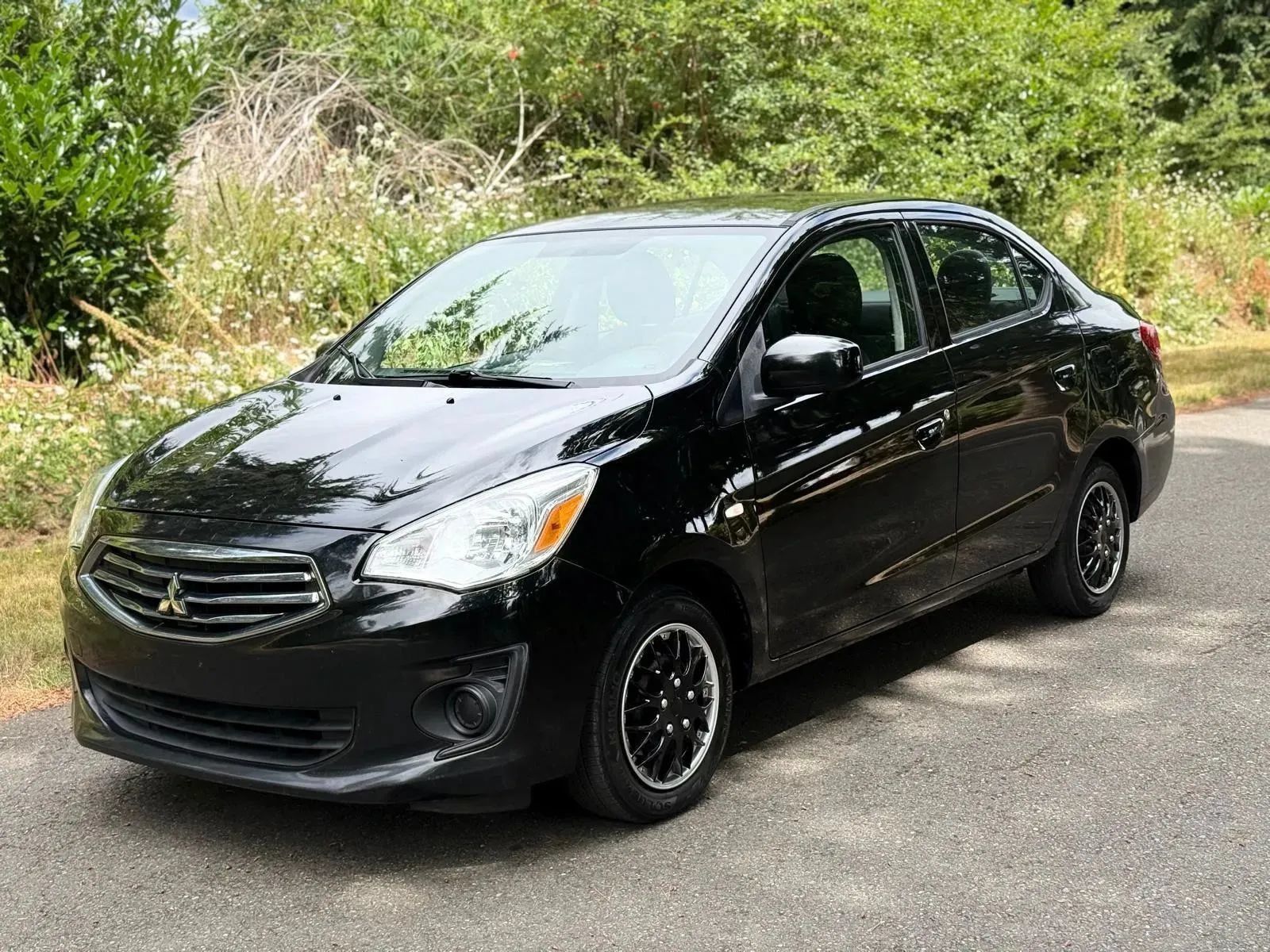 Used 2018 Mitsubishi Mirage G4 ES FWD image 1