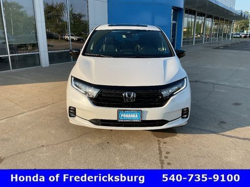 Certified 2023 Honda Odyssey Sport image 9