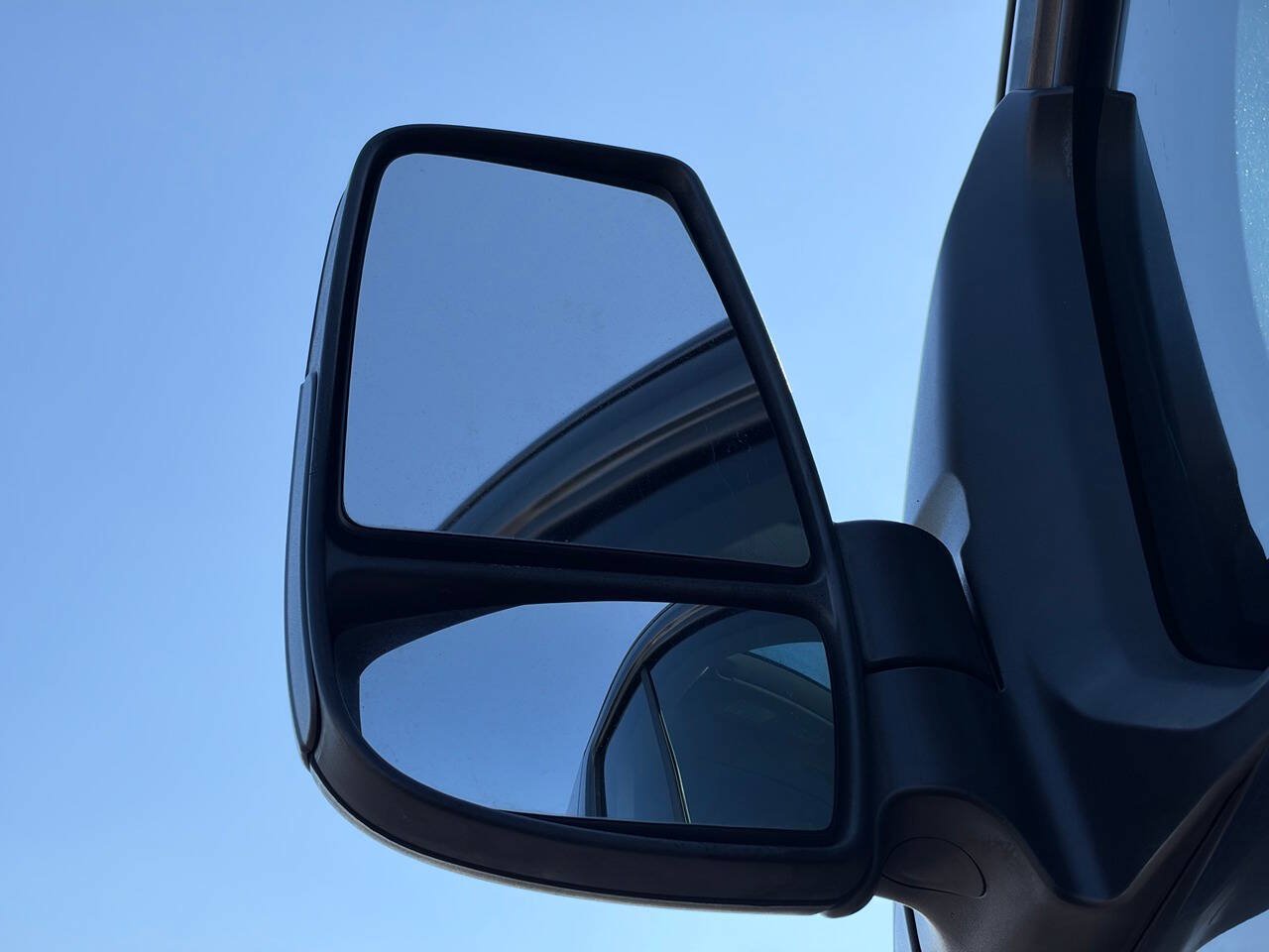 Used 2017 Ford Transit 150 XL RWD image 42
