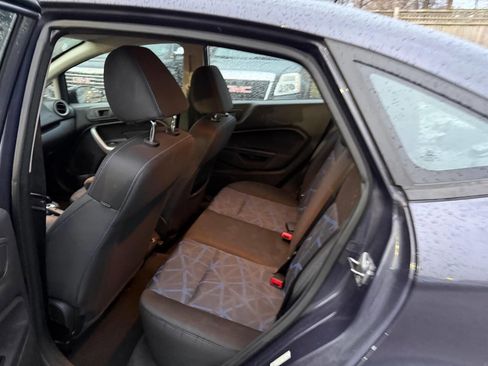 Used 2013 Ford Fiesta SE image 17