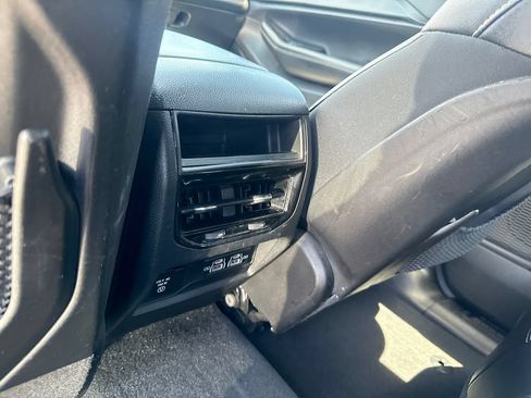 Used 2023 Jeep Grand Cherokee Altitude AWD/4WD image 22