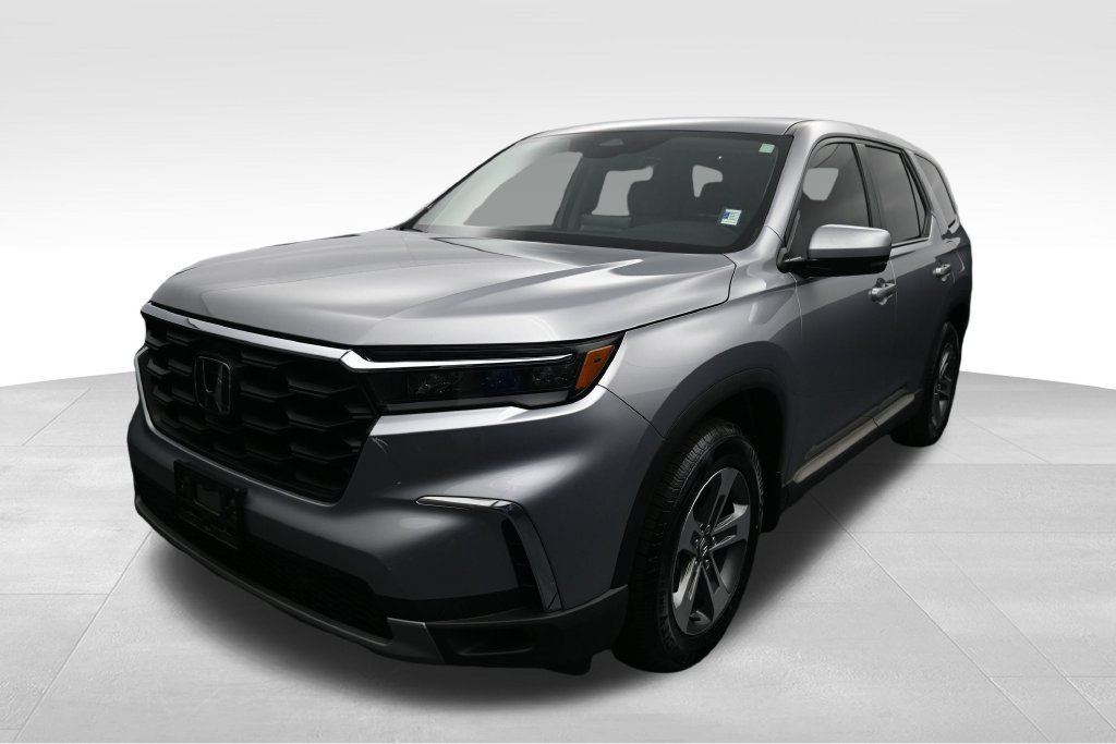 Used 2025 Honda Pilot EX-L image 10