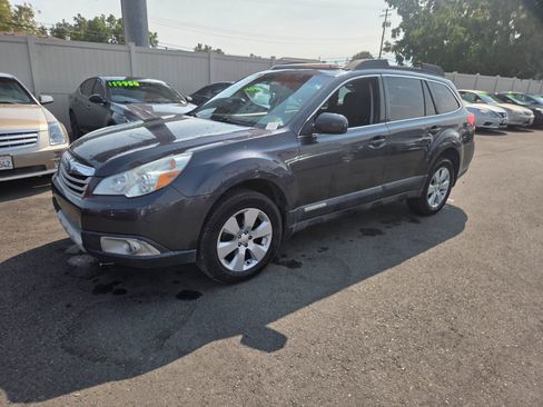 Used 2012 Subaru Outback 2.5i Premium AWD/4WD image 1