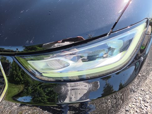 Used 2025 Chrysler Pacifica Select FWD image 24