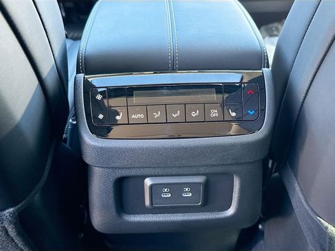 Certified 2026 INFINITI QX60 Luxe w/ Cargo Package FWD image 28