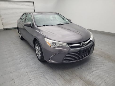 Used 2016 Toyota Camry XLE FWD image 13