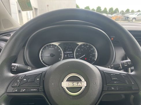 Used 2024 Nissan Kicks S FWD image 11