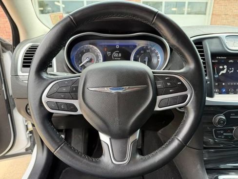 Used 2022 Chrysler 300 Touring w/ Sport Appearance Package AWD/4WD image 23