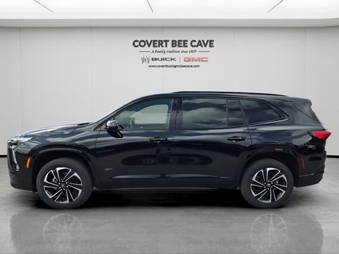 New 2026 Buick Enclave Sport Touring w/ LPO, Floor Liner Package image 5