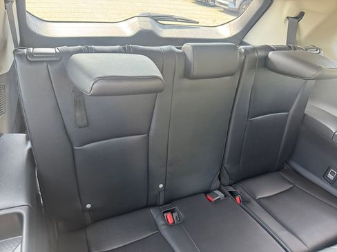 Used 2025 Toyota Grand Highlander FWD image 25
