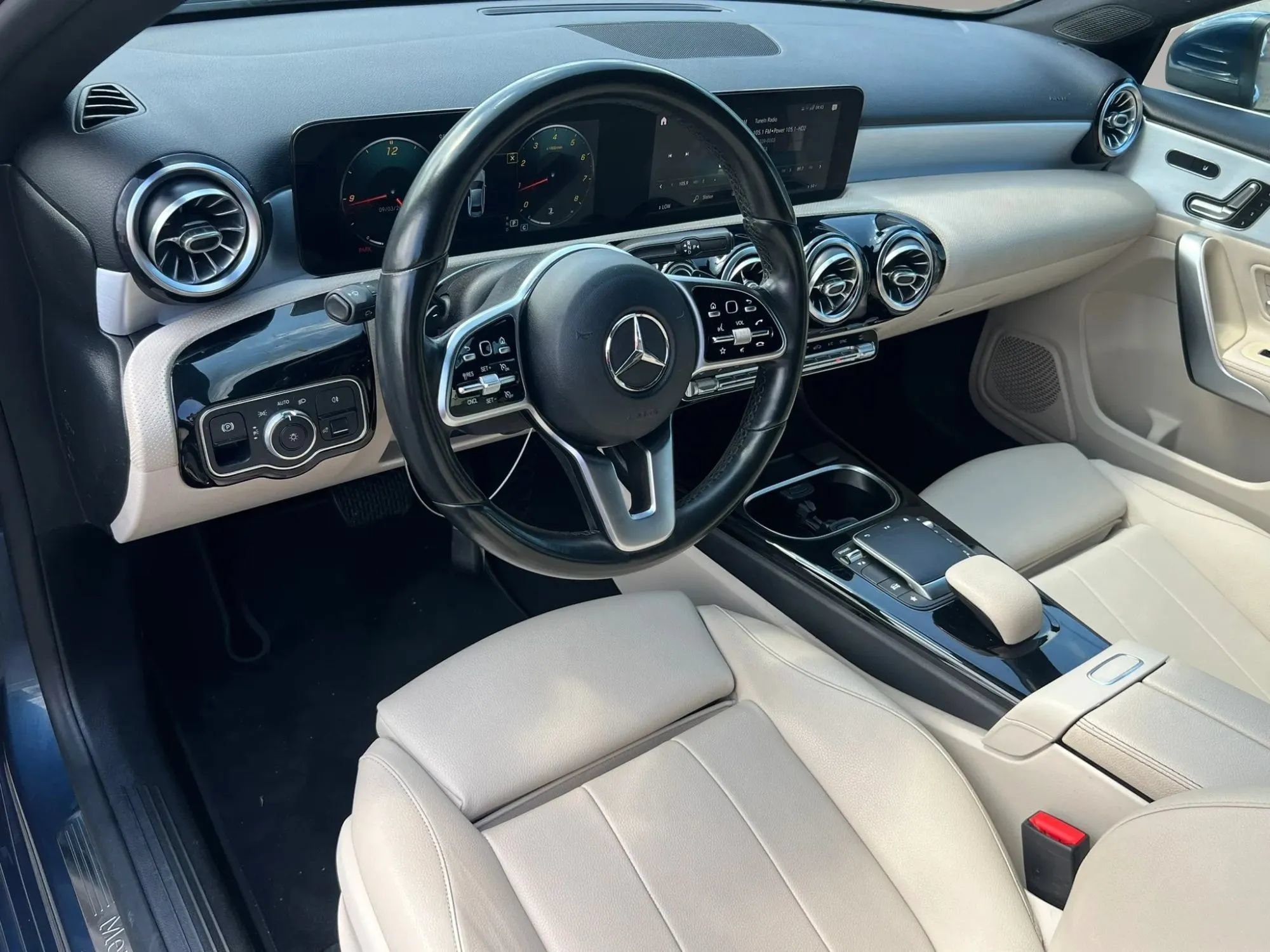 Used 2021 Mercedes-Benz A 220 4MATIC w/ Premium Package image 14