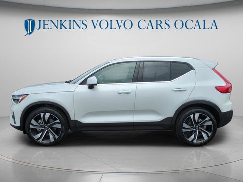 Certified 2024 Volvo XC40 B5 Ultimate w/ Protection Package Premier AWD/4WD image 6