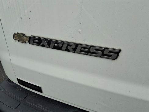 Used 2020 Chevrolet Express 2500 w/ Driver Convenience Package image 14