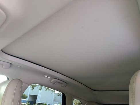 Used 2020 Lincoln Corsair FWD w/ Premium Package image 20