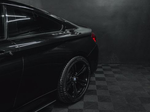 Used 2015 BMW M4 Coupe w/ Executive Package RWD image 9