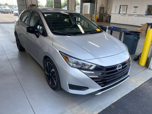 Used 2024 Nissan Versa SR FWD image 1
