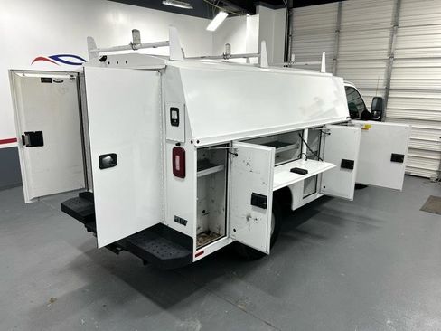 Used 2020 GMC Savana 3500 w/ Power Convenience Package image 46