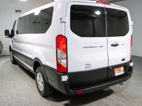 Used 2023 Ford Transit 350 XLT image 9