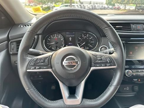 Used 2019 Nissan Rogue SV AWD/4WD image 31
