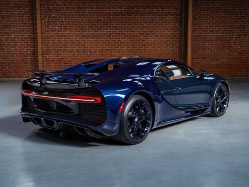 Used 2023 Bugatti Chiron AWD/4WD image 4