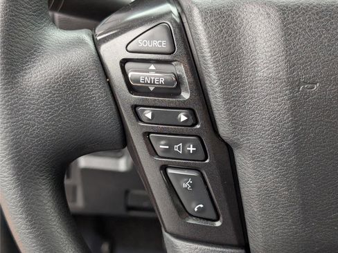 Used 2023 Nissan Frontier SV image 22