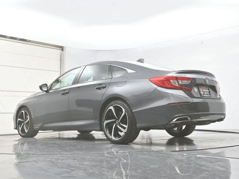 Used 2018 Honda Accord Sport image 30