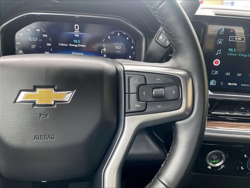 Used 2023 Chevrolet Silverado 1500 LT image 23