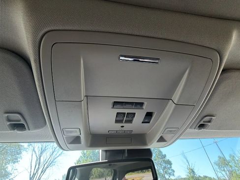 Used 2019 GMC Sierra 2500 Denali w/ Duramax Plus Package AWD/4WD image 30