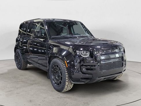 New 2026 Land Rover Defender 110 OCTA image 7