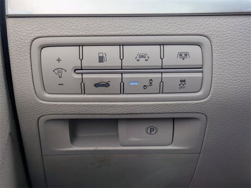 Used 2018 Genesis G80 3.8 w/ Option Group 02 image 26