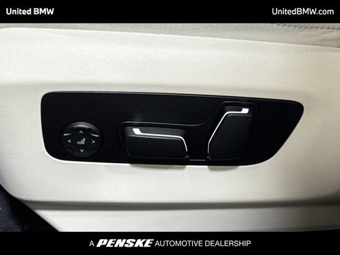 Certified 2024 BMW 530i w/ Convenience Package RWD image 11