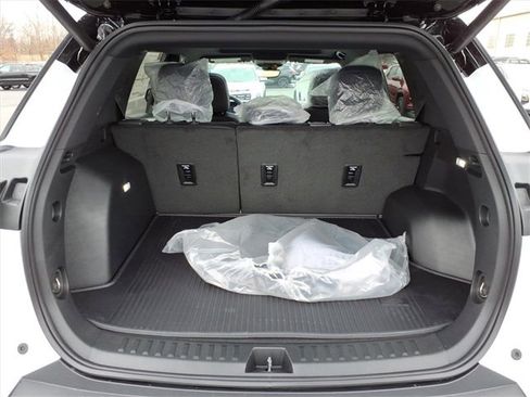 New 2026 Chevrolet Equinox LT w/ Convenience Package II image 4