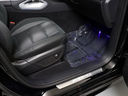 Certified 2025 Mercedes-Benz GLE 53 AMG 4MATIC image 40