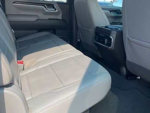 Used 2023 GMC Sierra 1500 SLT RWD image 9