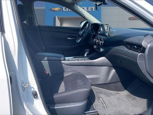 Used 2024 Nissan Sentra SV FWD image 28