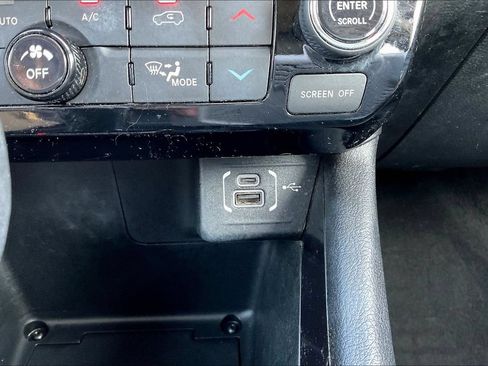 Used 2022 Jeep Compass Latitude w/ Convenience Group FWD image 15